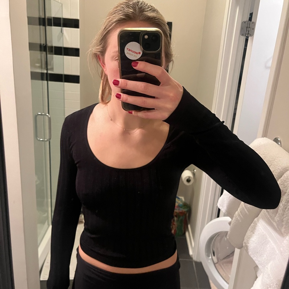 Elegant Black Long Sleeve Top
